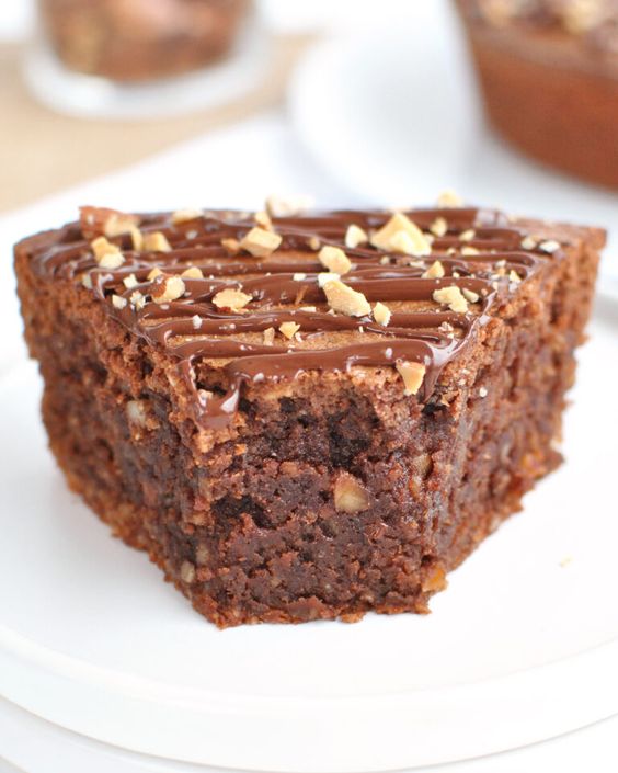 Gâteau fondant au chocolat et amandes hachées