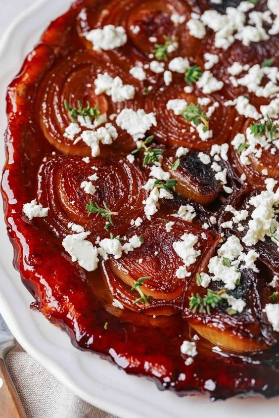 Tarte Tatin aux oignons caramélisés