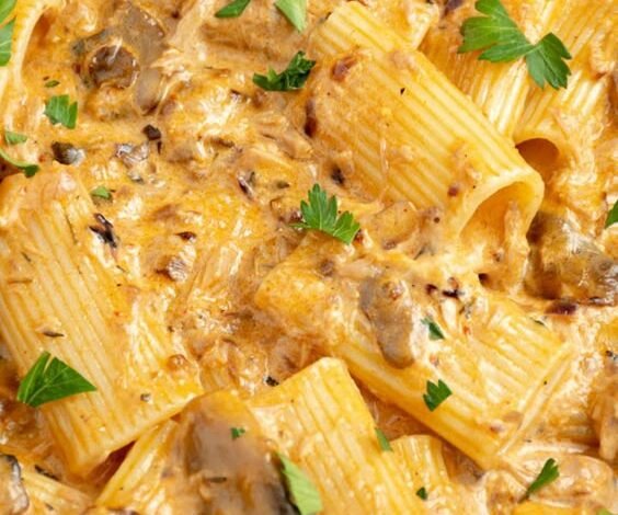 Pâtes au thon et champignons