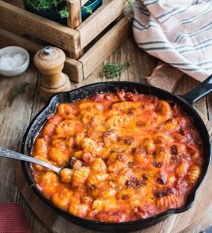 Gnocchi gratinés, sauce tomate et chorizo