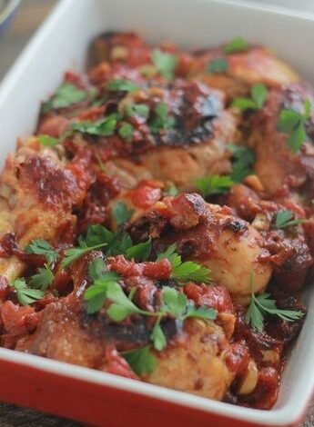 Poulet à l'ail et tomates à la cocotte