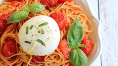 Spaghetti à la burrata et tomate