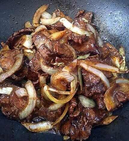Boeuf aux oignons asiatique