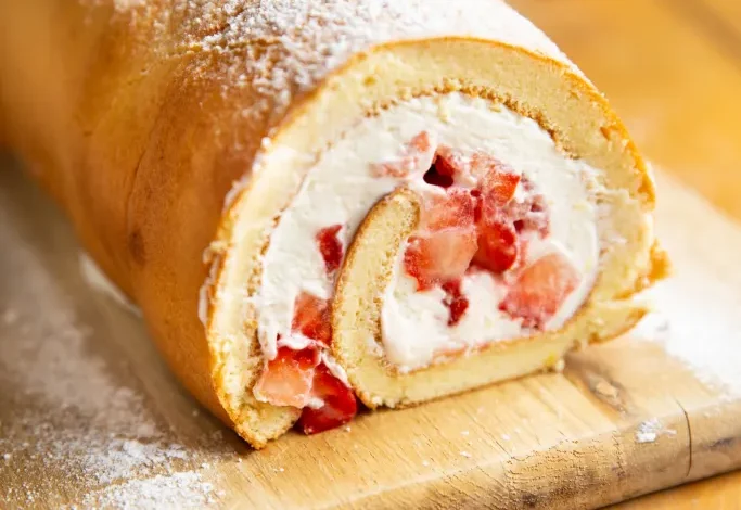 Roulé aux fraises et chantilly au mascarpone