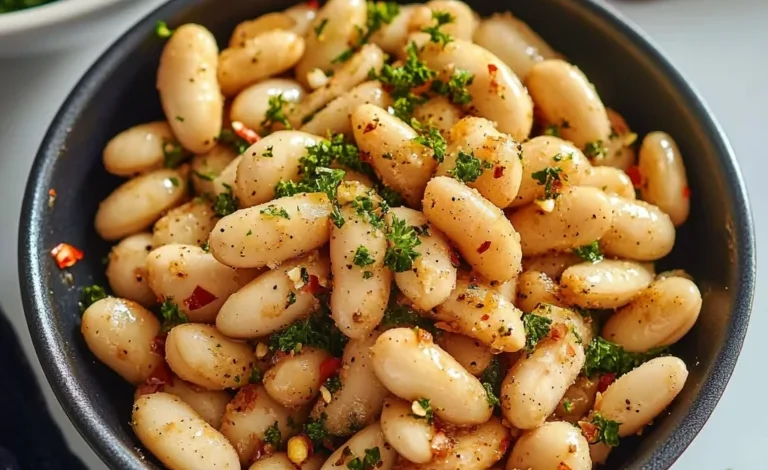 Poêlée de Haricots Blancs Gratinés : Un Plat Savoureux et Réconfortant